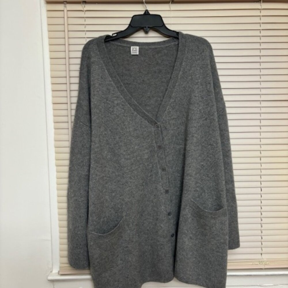 gray wool sweater size XL pit to pit 31 inches great condition cardigan